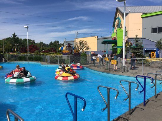 Family Fun Center & Bullwinkle's Restaurant